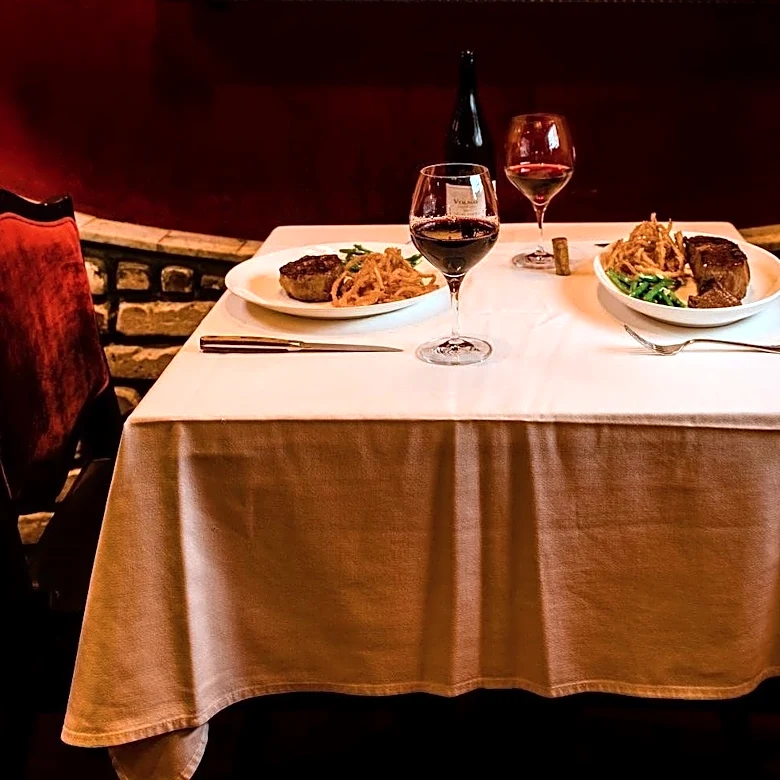 Iconic, upscale 70-year-old steakhouse suing Florida city