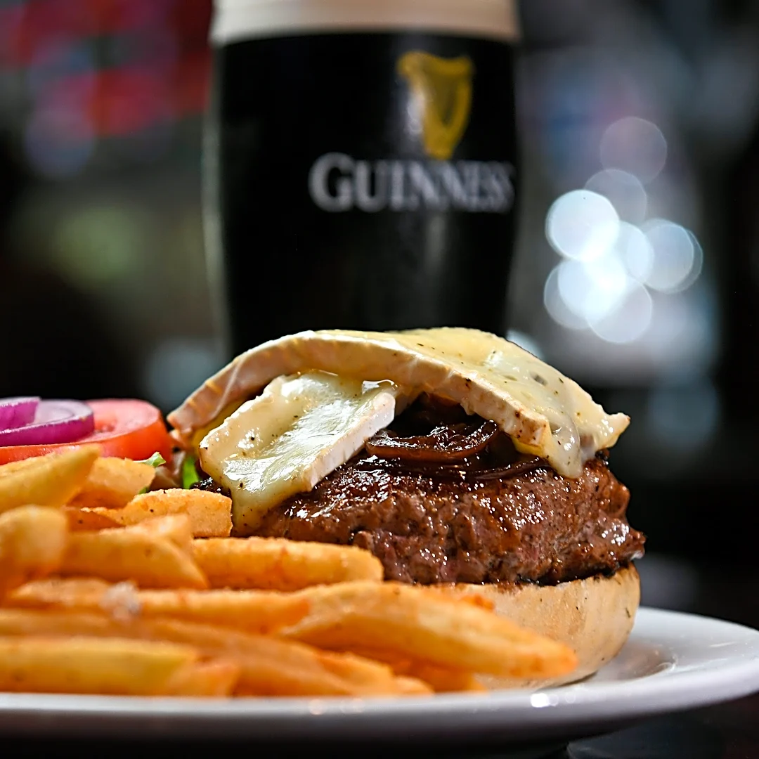 Popular Sarasota restaurant known for its beloved burger is being sold