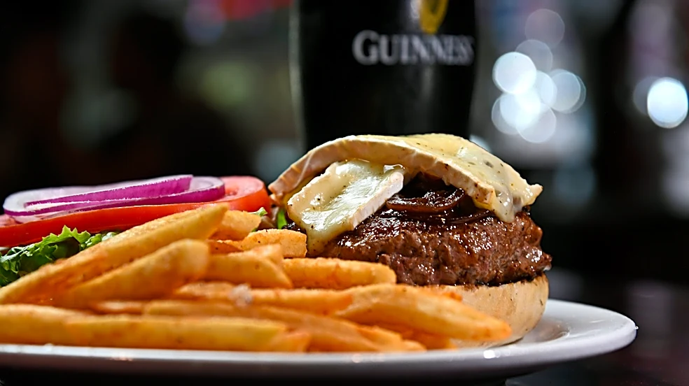 Popular Sarasota restaurant known for its beloved burger is being sold