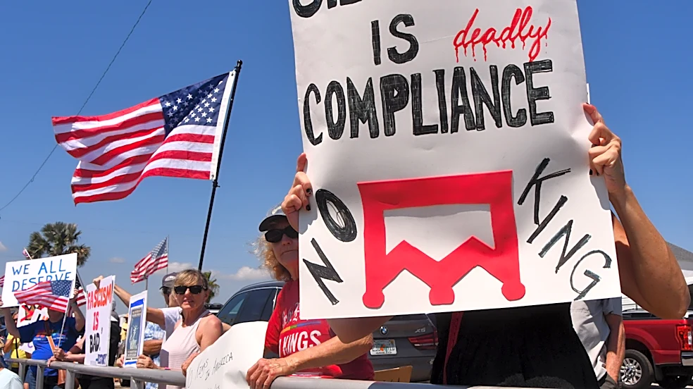 Live updates: Dozens of 'No Kings' protests in Florida to rally voters