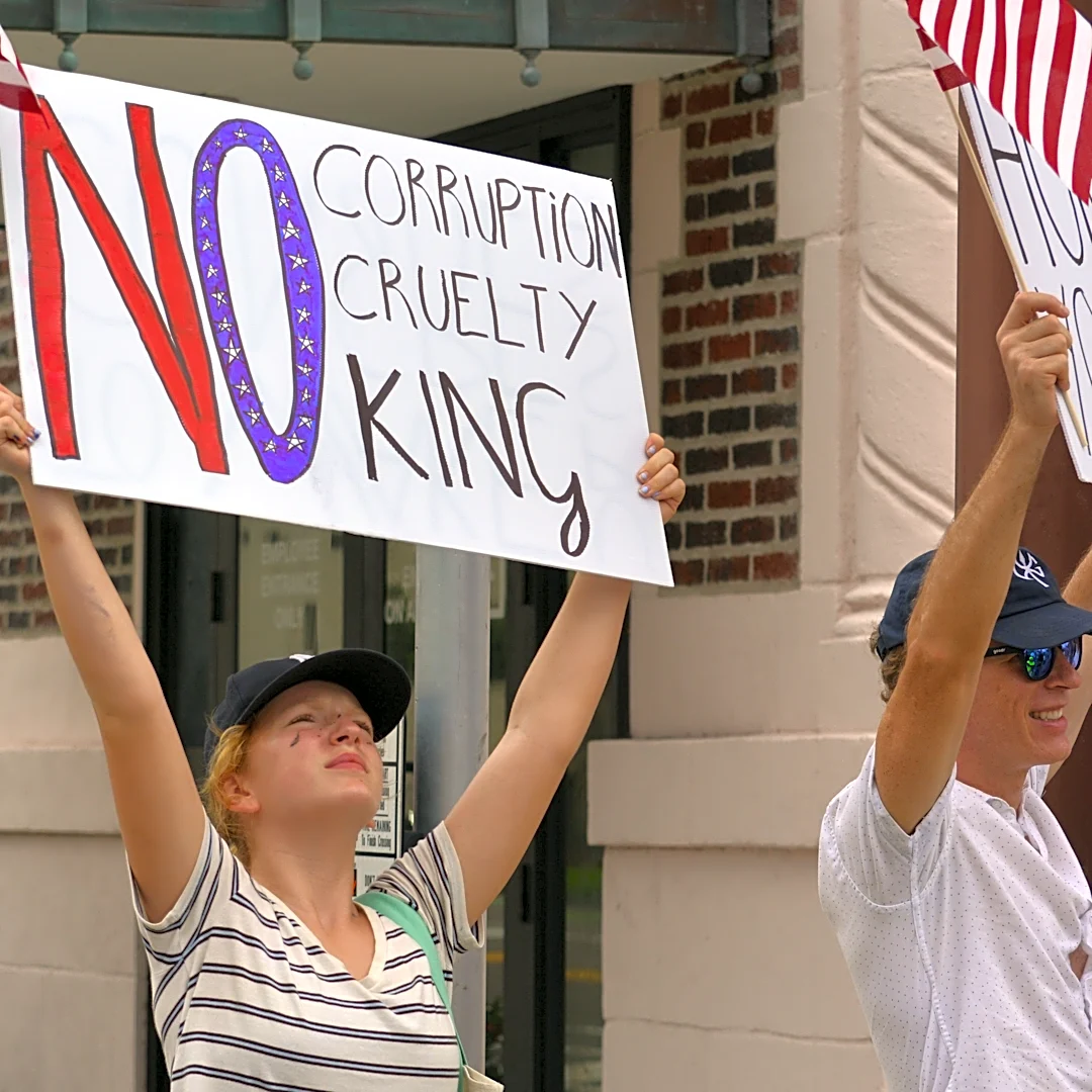 No Kings protest draws hundreds to downtown Sarasota despite rain