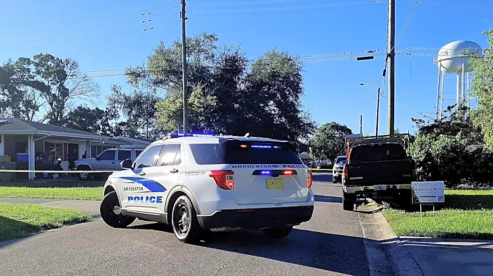 Estranged married couple found dead in apparent Bradenton murder-suicide