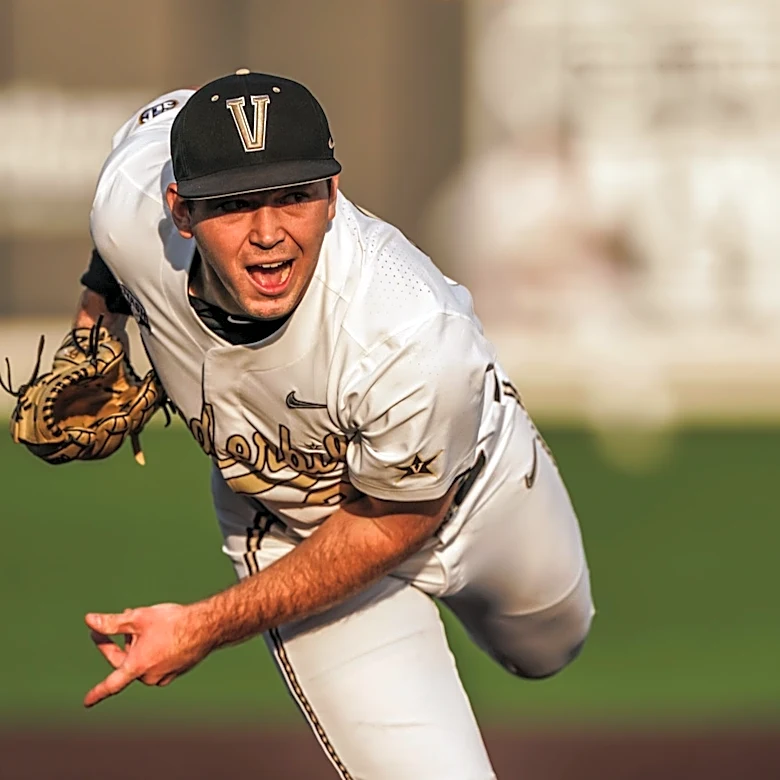 Benedictine alum Carter Holton traded from Braves to Kansas City Royals