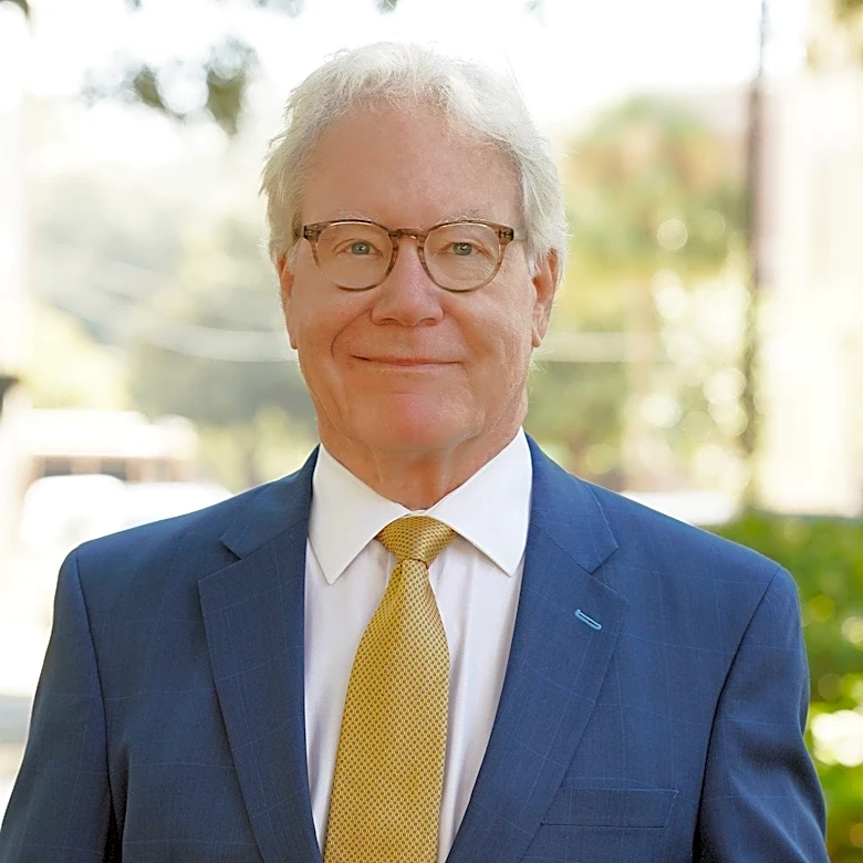 Ten attorneys from Savannah firm earn top honors