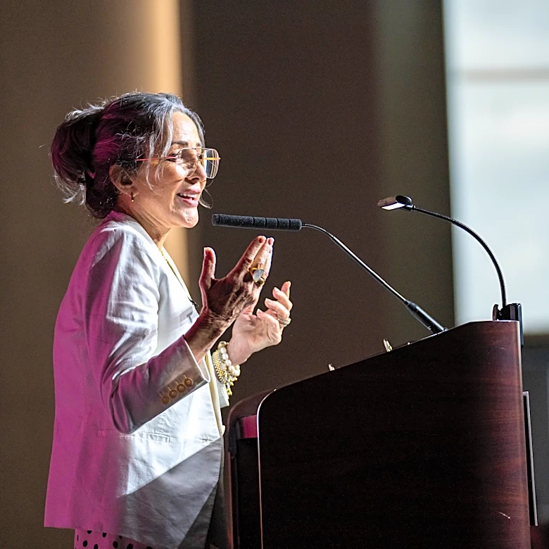 Patricia Heaton inspires, shares faith at St. Joe's fundraising event