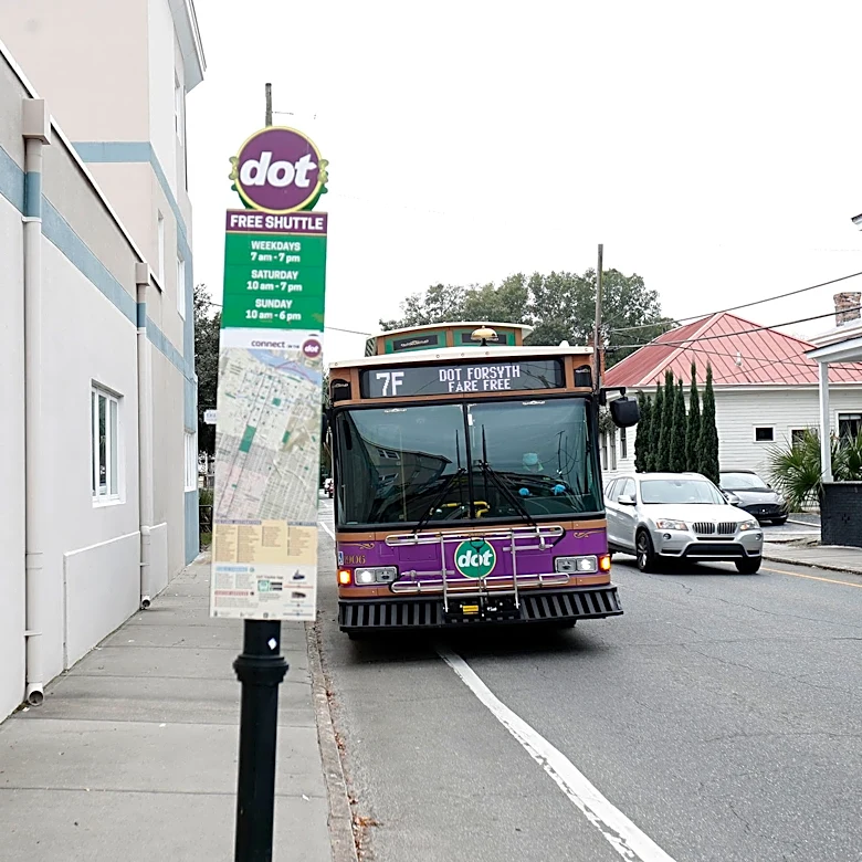 Savannah renews downtown shuttle contract, with calls for expansion