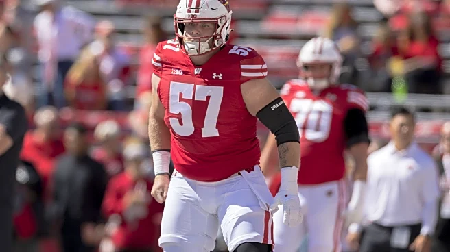 Badgers freshman gets first-team snaps after multiple injuries