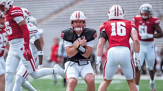 Badgers QB situation still unclear behind Billy Edwards