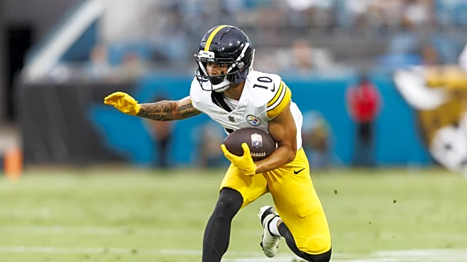 Steelers QB Aaron Rodgers setting bar high for Roman Wilson