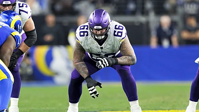 Report: Seahawks bringing in veteran guard Dalton Risner for visit