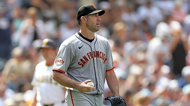 Giants continue to ruin Verlander’s final season in 8-4 loss