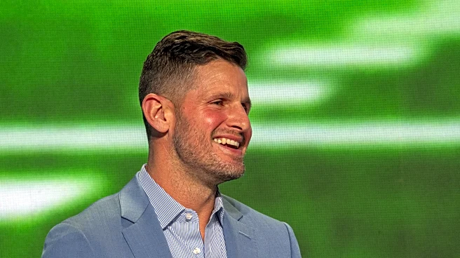 Fleur-de-Links, August 25: Former NFL QB makes his pick between Rattler or Shough