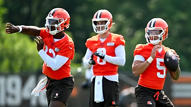 Browns trade QB to Raiders, get NFL draft pick in return