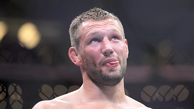 UFC Vancouver odds: Bookies lukewarm on Reinier de Ridder, peg Anthony Hernandez sizable betting favorite