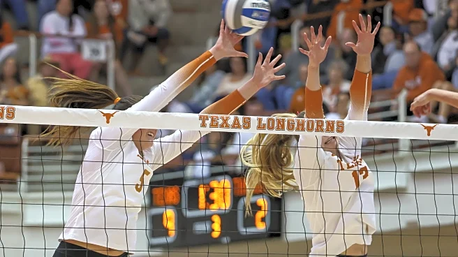 Young Texas volleyball team tries to bounce back from disappointing season