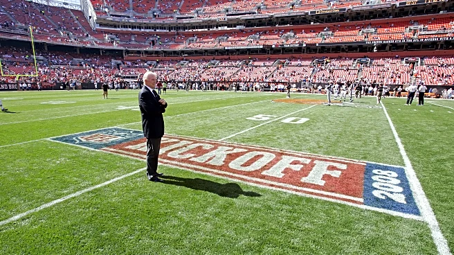 Myles Garrett? If Cowboys, Jerry Jones wants to bring Browns star home