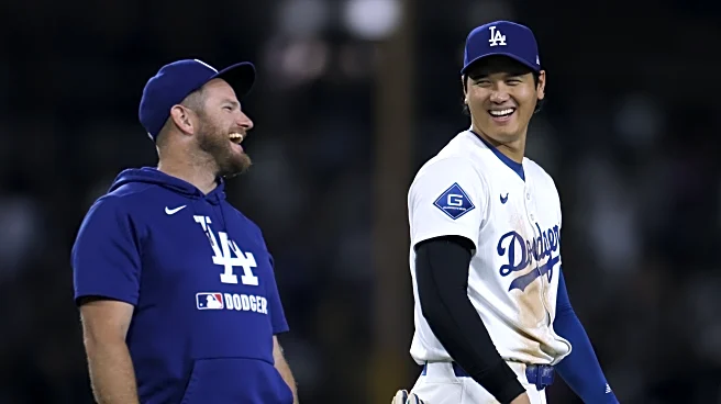 Dodgers notes: Max Muncy, Brock Stewart, Sam Horn, Walker Buehler