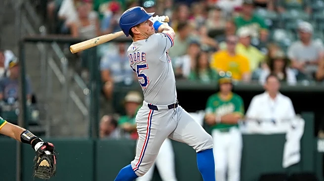 Seager’s appendicitis brings Dylan Moore to Texas