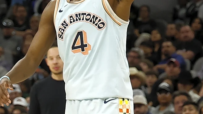 De’Aaron Fox has a nonprofit supporting breast cancer survival
