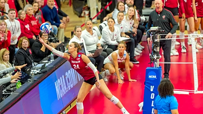 Badgers stay in top 10 in latest rankings after 1-1 opening weekend