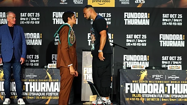 Face Off! Keith Thurman needs chair to stare down Sebastian ‘Mount Everest’ Fundora | video