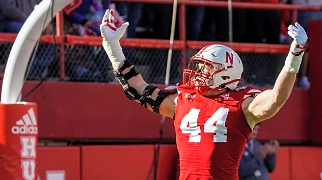 Saints sign DE Garrett Nelson to practice squad, release QB Hunter Dekkers