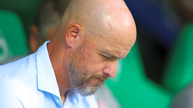 Report: Erik ten Hag’s time at Bayer Leverkusen was a dumpster fire