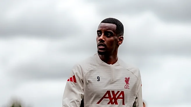 Alexander Isak Reflects on “Tricky Summer,” Targets Burnley Appearance