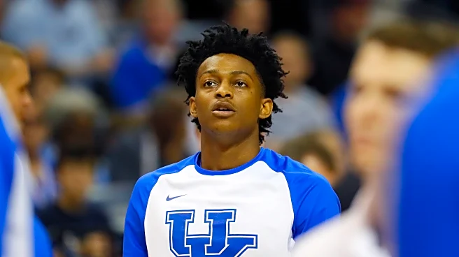 Friday Headlines: De’Aaron Fox’s New Lexington Themed Shoe