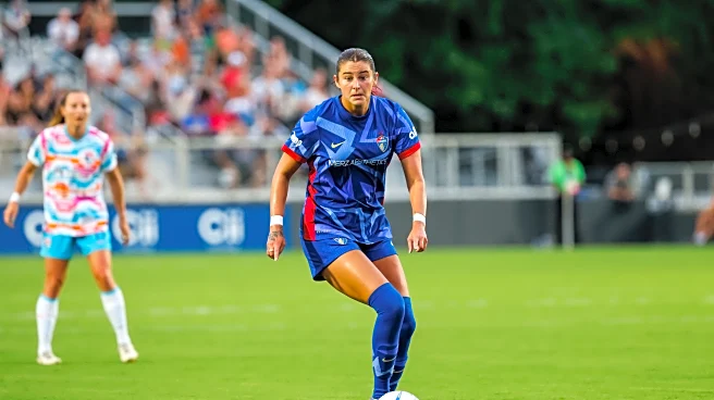 Houston Dash and North Carolina Courage swap defenders Malia Berkely and Natalie Jacobs