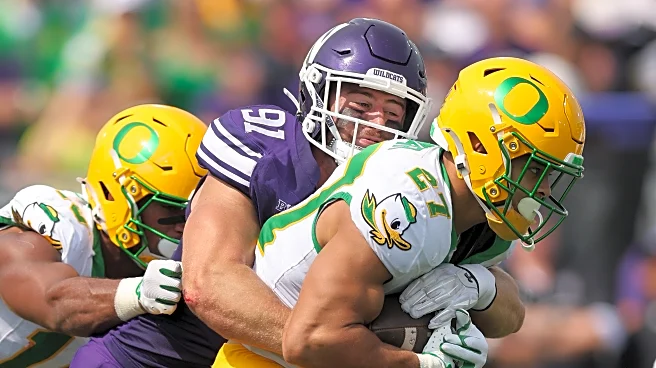 Oregon Football Defeats Northwestern, 34-14