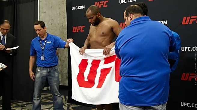 Daniel Cormier explains why Luke Rockhold is to blame for UFC 210 towel-gate incident