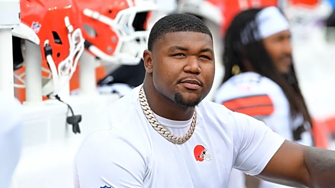 Browns roster: What the heck is going on with Mike Hall Jr.?