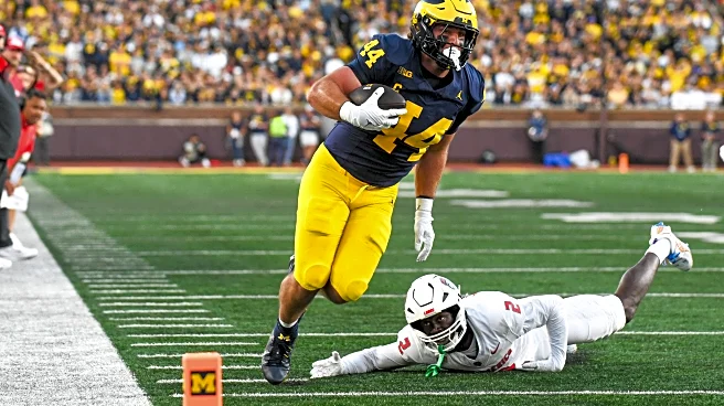 How Max Bredeson is preparing Michigan Football’s younger guys for MSU
