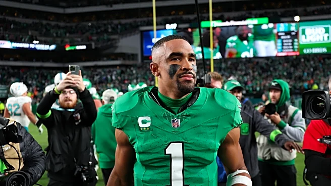 What’s the better Eagles color: Midnight Green or Kelly Green?