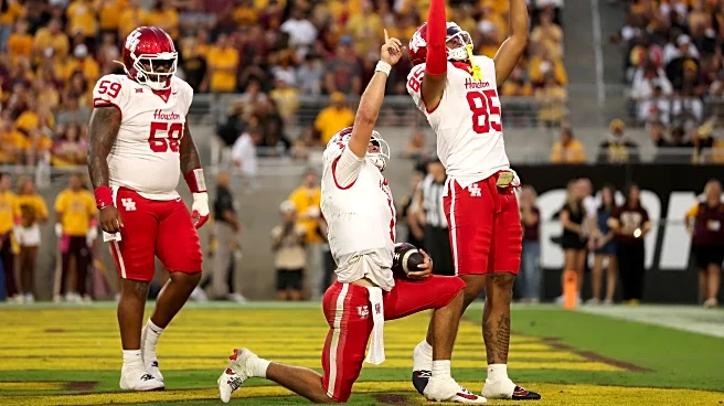 Houston cracks AP Top 25, earns highest ranking since 2021
