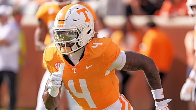 Tennessee opens as a small favorite over Oklahoma