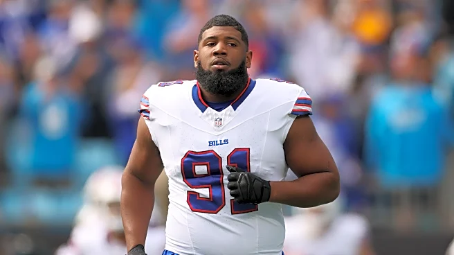 Bills DT Ed Oliver “out indefinitely” with biceps tear