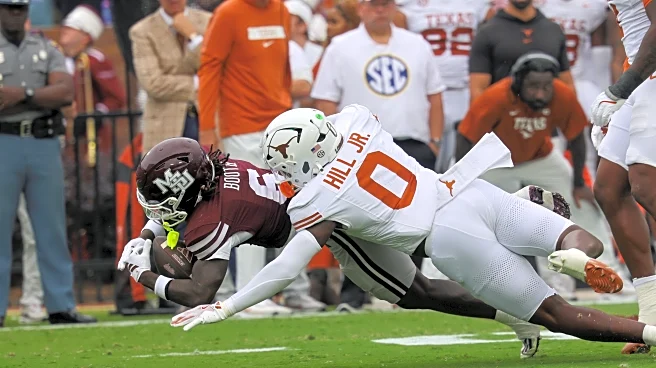 Longhorns Daily News: Texas LB Anthony Hill earns two weekly awards