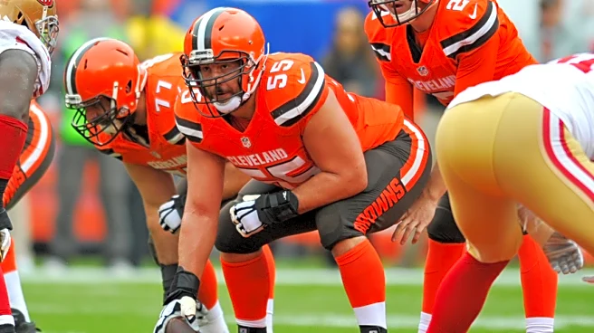 NFL, American football history: The “center” isn’t really, rules for snap are dynamic