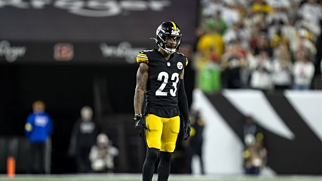 Darius Slay leaves game vs. Colts with injury