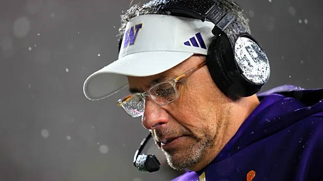 Huskies Embarrassed On The Road, Again