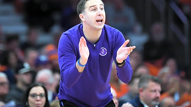 Niagara’s guards have their moment late in win over Binghamton