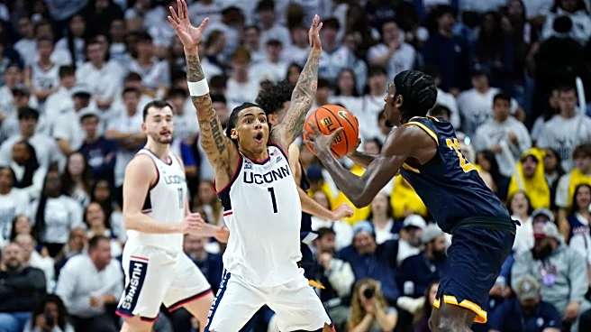 UConn men’s basketball rises to No. 3 in AP Top 25