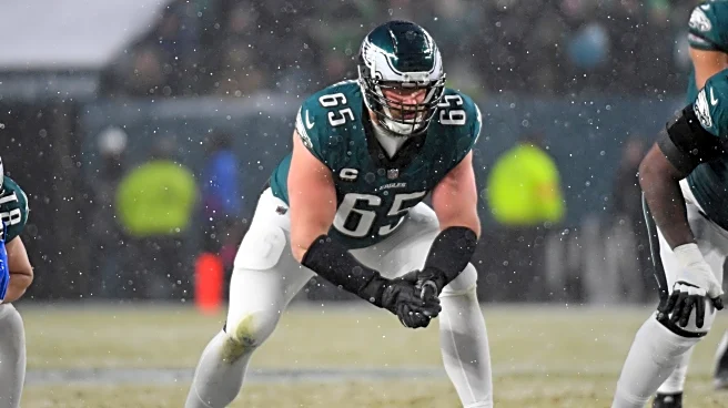 Lane Johnson injury: Eagles right tackle limps off field