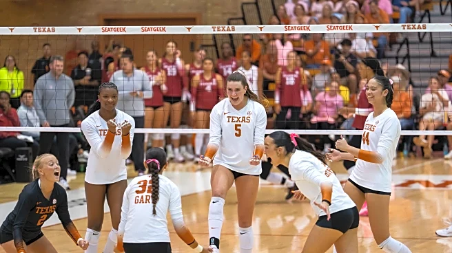 Longhorns Daily News: Texas volleyball sticks at No. 2, No. 4 in latest poll results