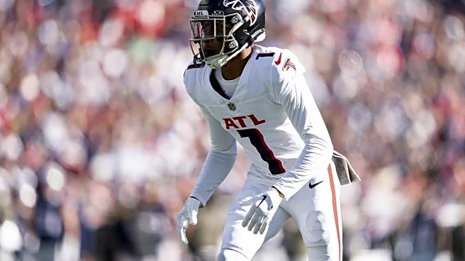 Darnell Mooney broke his collarbone on the first day of training camp, per Raheem Morris