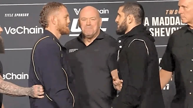 Dana White separates Jack Della Maddalena and Islam Makhachev after refusing to break eye contact during tense UFC 322 faceoff