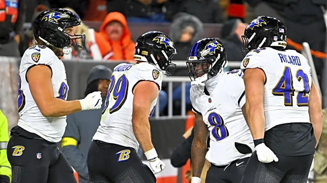 Baltimore Ravens lean on defense to overcome miscues in win over Cleveland Browns