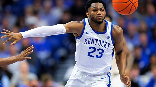 Monday Headlines: Kentucky in the College Basketball Rankings